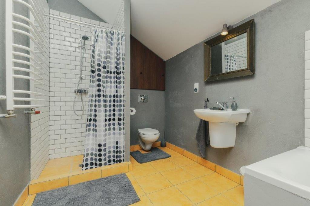 トチェフApartament Stare Miastoアパートメント エクステリア 写真